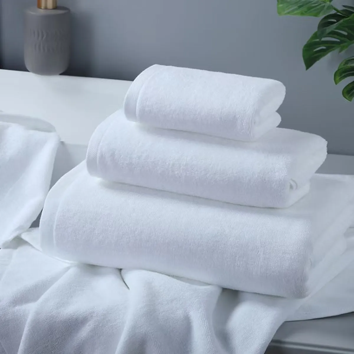 Glowyt - Super Saver (2 Bath Towel, 2 Hand Towel, 2 Face Washer) — source gallery image 01